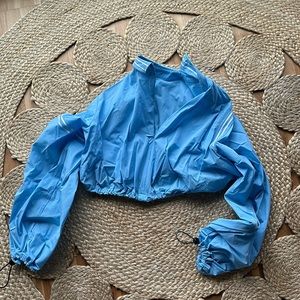 sports jacket with dress shirt collar, lantern sleeves. adjustable, drawstrings